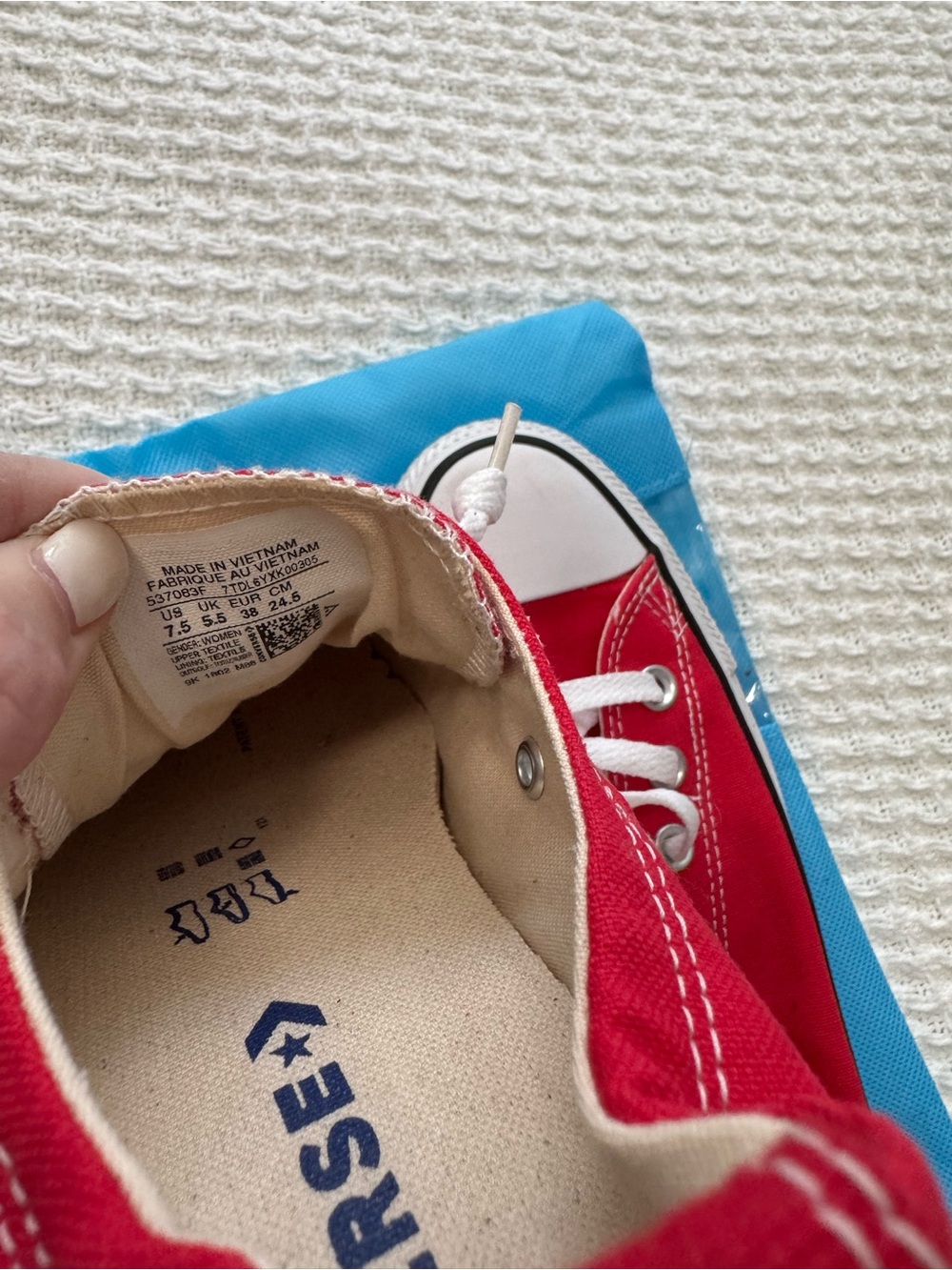 Converse - Picture 4 of 6